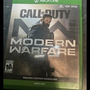 Call of Duty: Modern Warfare for Xbox One - Green Case
